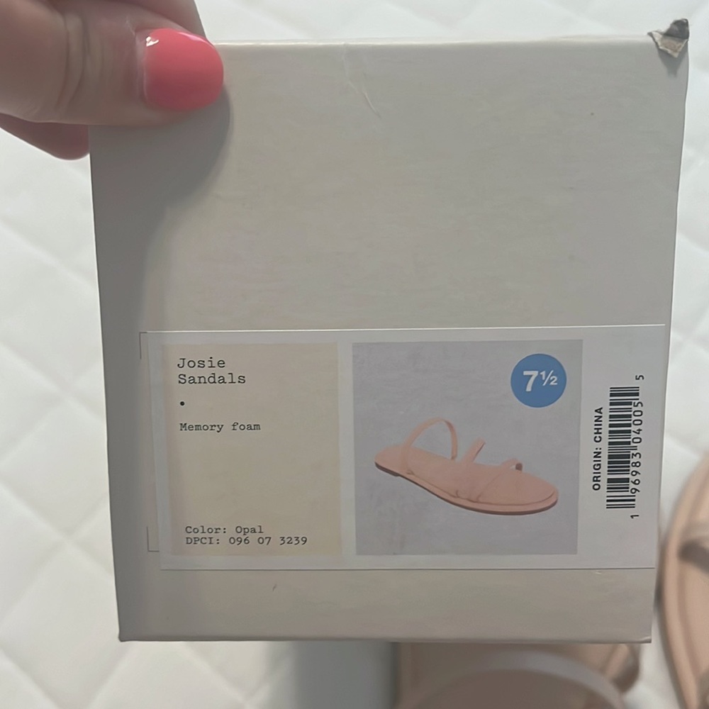 Target sandals - Picture 2 of 2
